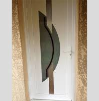 changement de porte d'entrée PVC contemporaine pour une meilleure sécurité de la maison salon de provence 13300 bdr