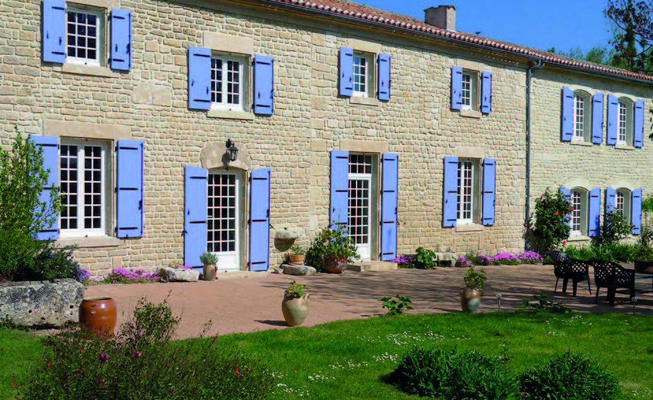 Catalogue-maison_Page_26_Image_0001 Fenêtre aluminium 2 vantaux