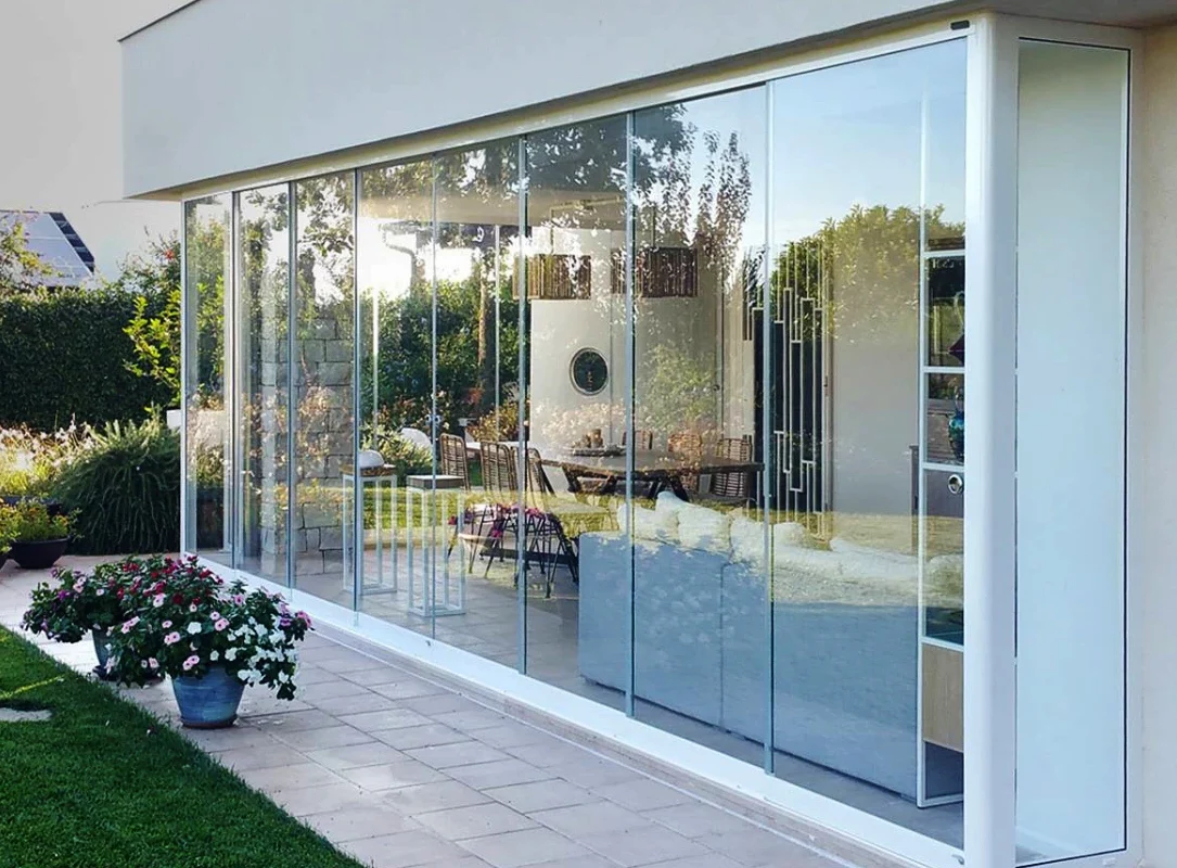 Copie de banniere-coulissant-panoramique-glass-systems-fermeture-terrasse-pergola-balcon Fenêtre aluminium 2 vantaux